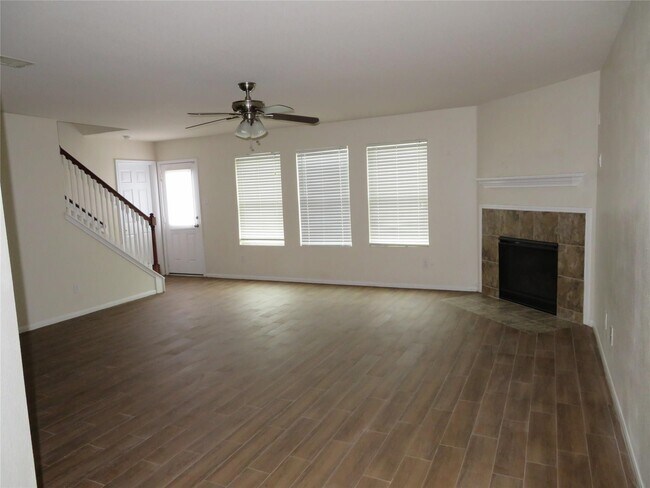 Building Photo - 5042 Blue Spruce Hill St