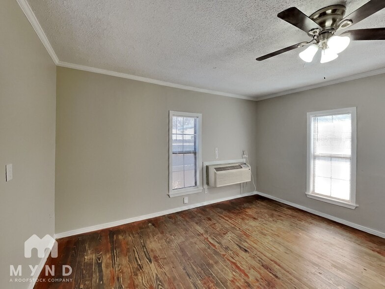 Building Photo - 2308 21st St