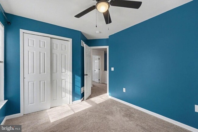 Building Photo - 54 Woodmyre Ln