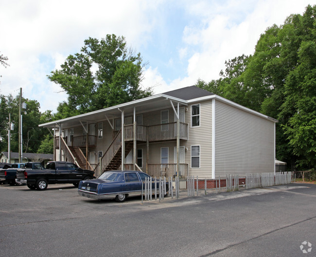 Building Photo - Harris Avenue Commons