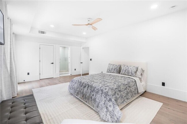 Building Photo - 507 Karen Ln