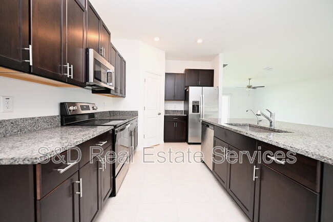 Building Photo - 2674 Red Egret Dr