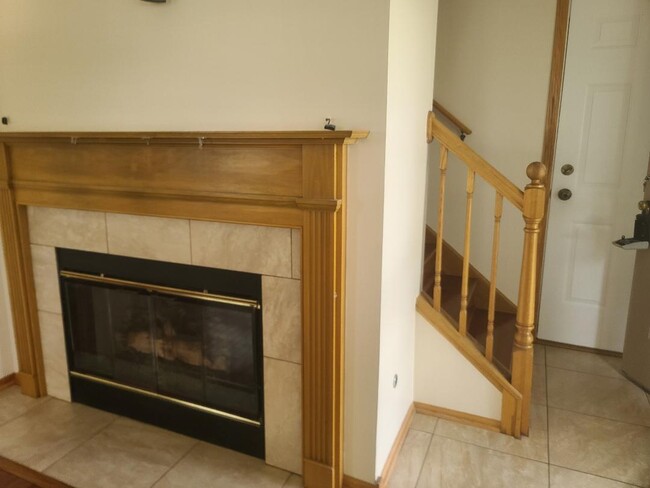 Building Photo - 1369 Orleans Dr