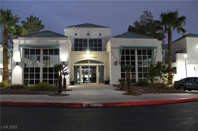 Primary Photo - 7100 W Pirates Cove Rd