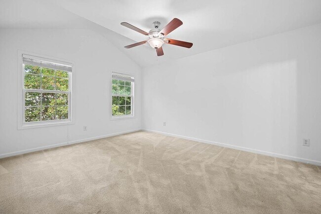 Building Photo - 2677 Cedar Dr