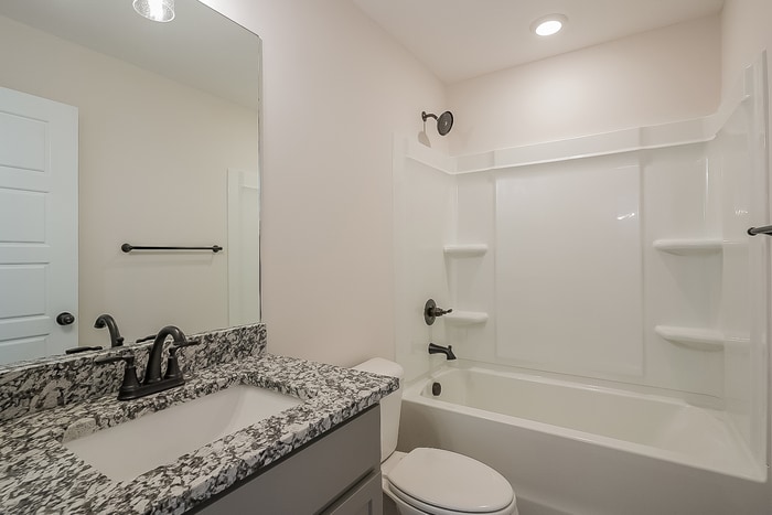 Building Photo - 1208 Cottonwood Dr