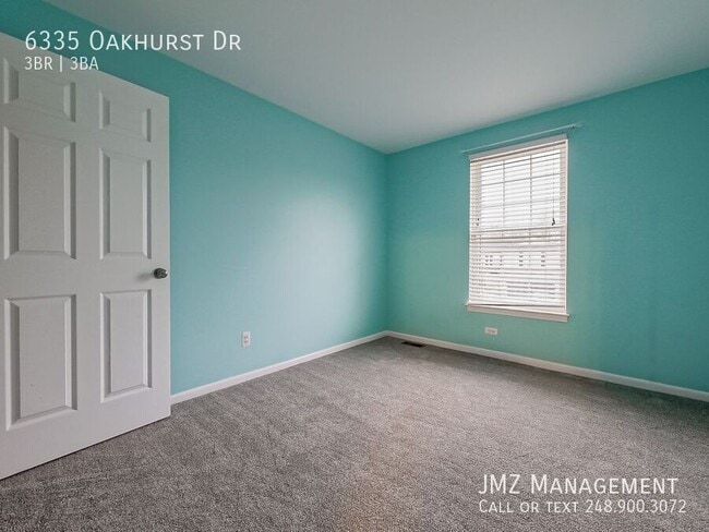 Building Photo - 6335 Oakhurst Dr