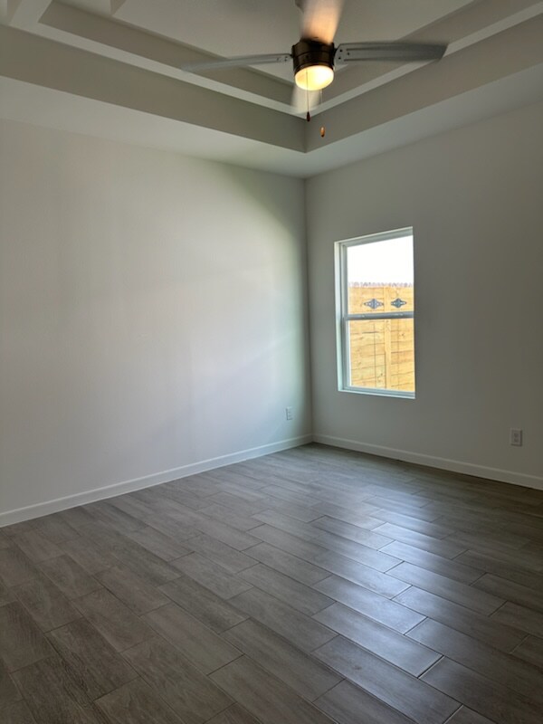 Building Photo - 116 W Campeche Ave