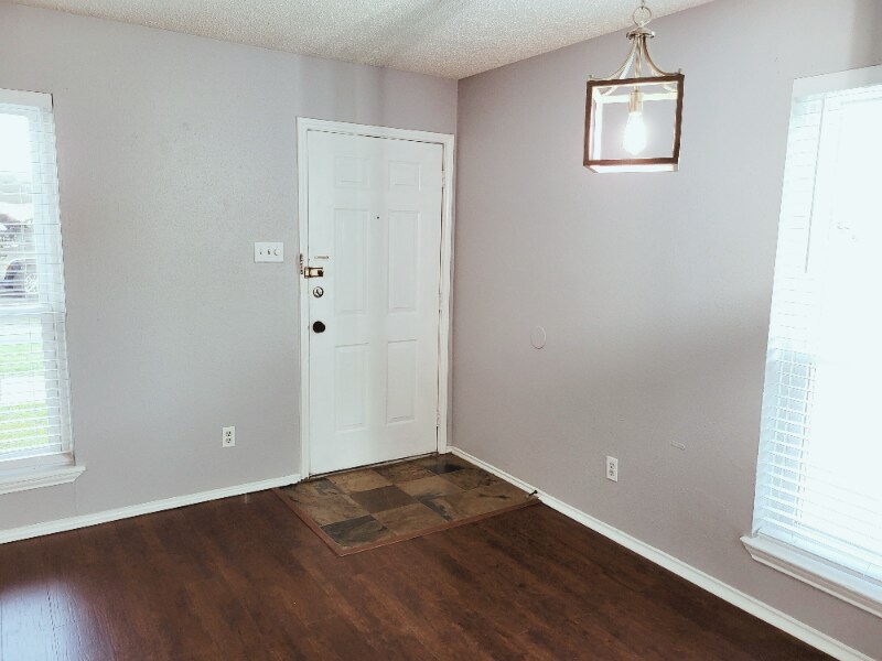 Building Photo - 6702 Everhart