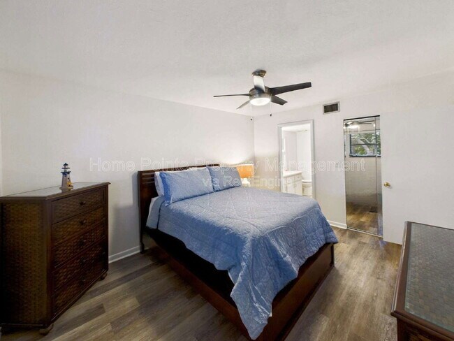 Building Photo - 28100 Pine Haven Way