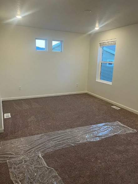 Building Photo - 341 N Colonnade Rd