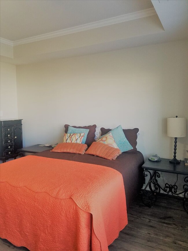 Building Photo - Gorgeous 3 story townhome in West End Henrico with loads of upgrades!