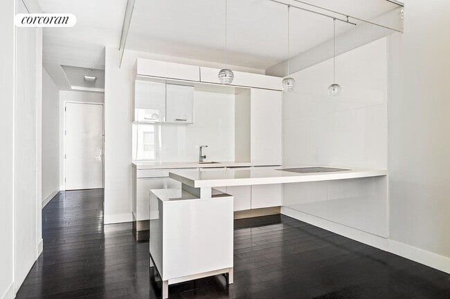 Building Photo - 111 Fulton St