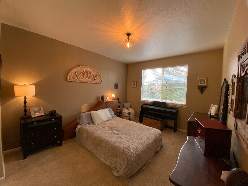 Building Photo - 2059 Grays Peak Dr