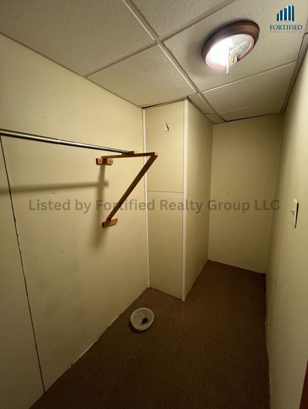 Building Photo - 254 Robeson St