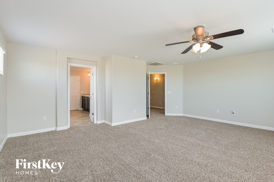 Building Photo - 12191 E Metz Dr