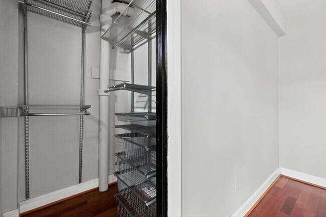 Building Photo - 2100 19th St NW