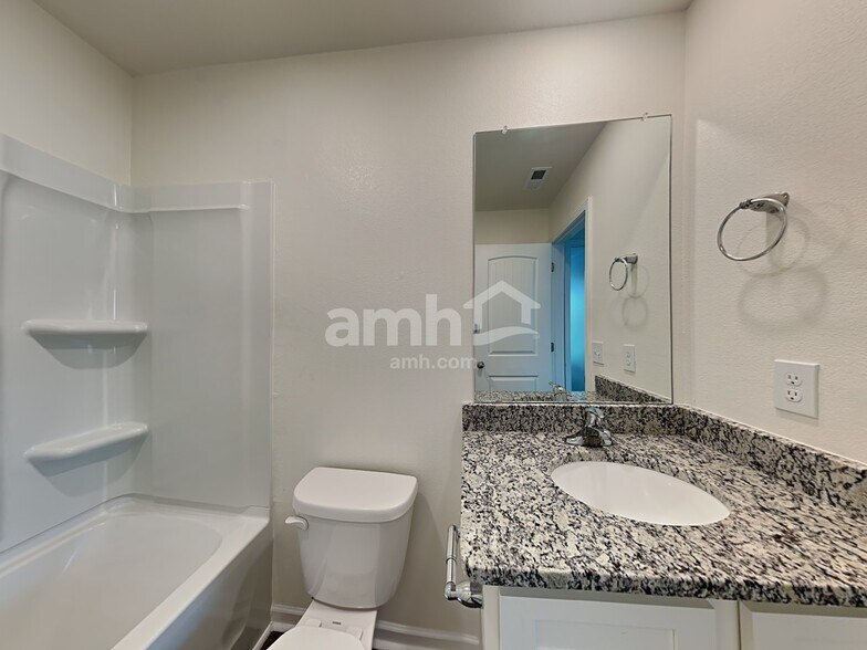 Building Photo - 6046 Mason Tucker Dr