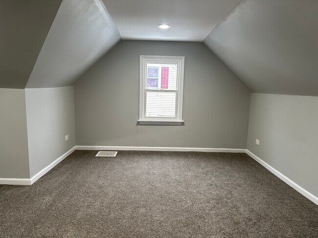 Building Photo - 905 Tomahawk Trail