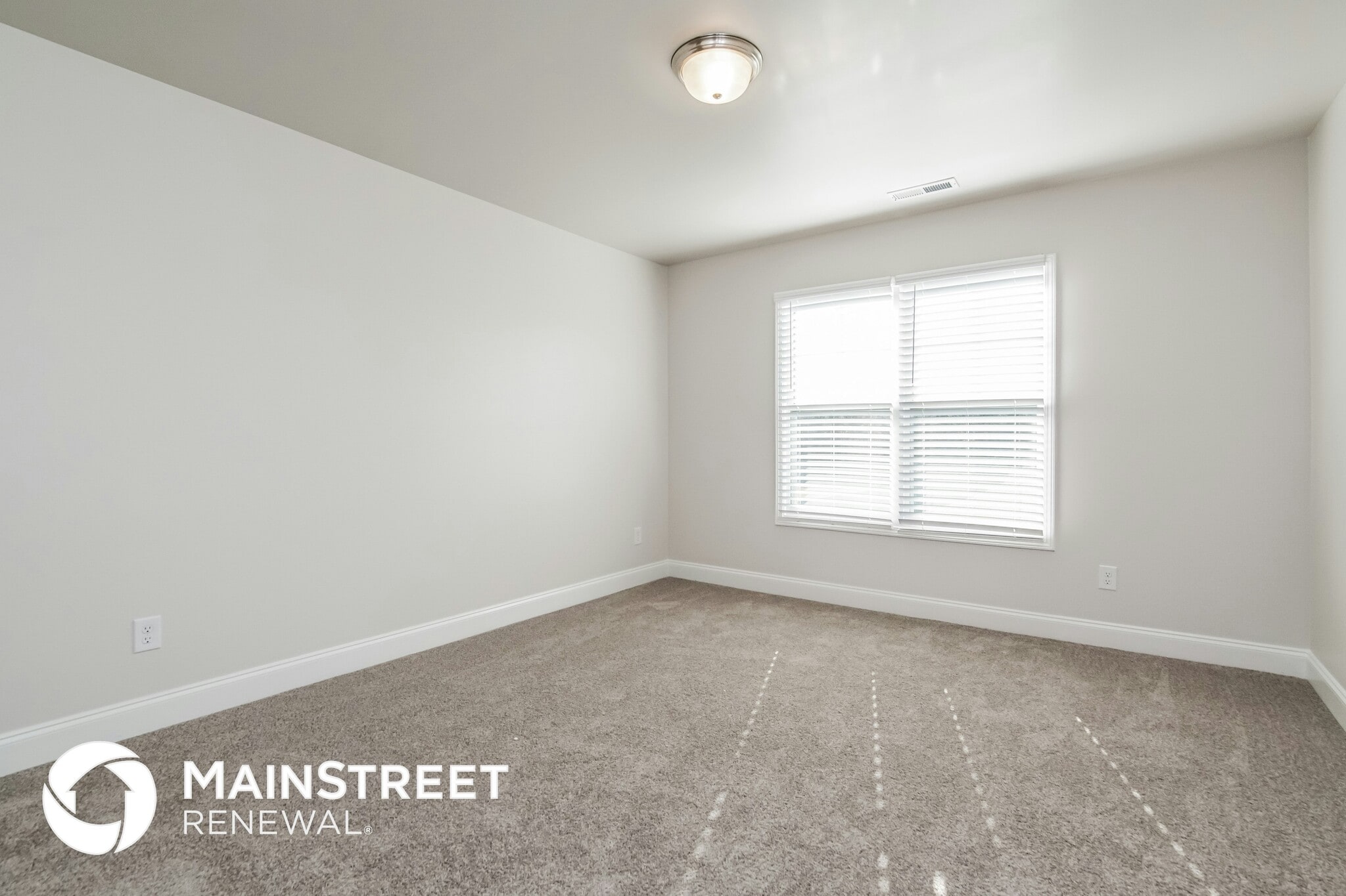 Building Photo - 187 Day Lily St