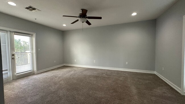 Building Photo - 3720 Messina Dr