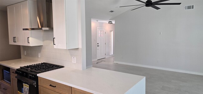 Building Photo - 1403 Bramblebury Dr