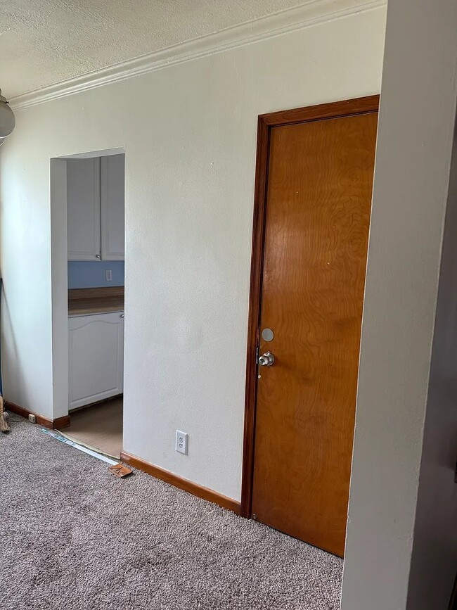 Building Photo - 1808 Vine St