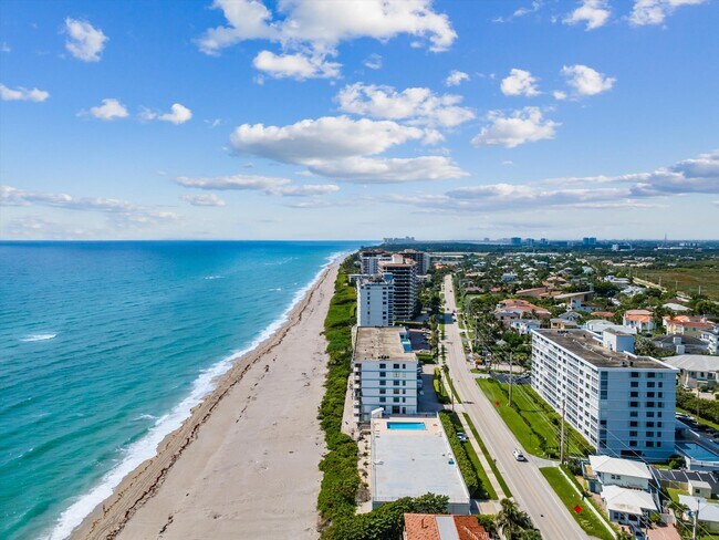 Building Photo - 900 Ocean Dr