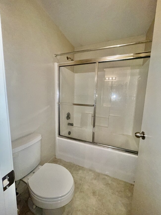 Building Photo - SPACIOUS 3 BEDROOM + LOFT | SILVERSTONE RANCH | GILCREASE ORCHARD VIEWS