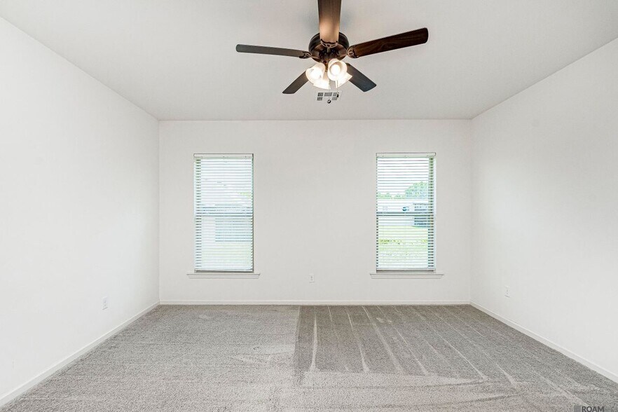 Building Photo - 41437 Cozy Wy