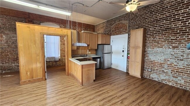 Building Photo - 2594 Front St