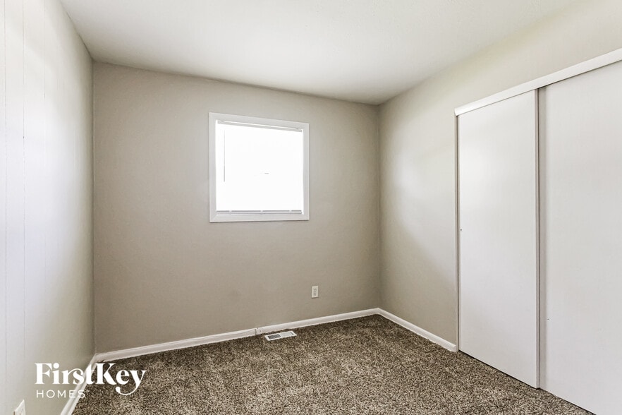 Building Photo - 4939 Norcroft Dr