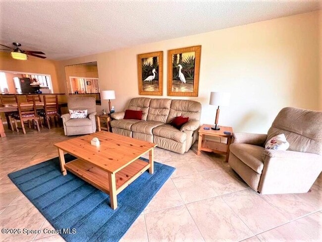 Building Photo - 10 Sunflower St