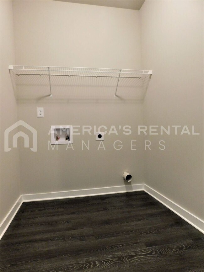Building Photo - Home for Rent in Jasper, AL...AVAILABLE TO...