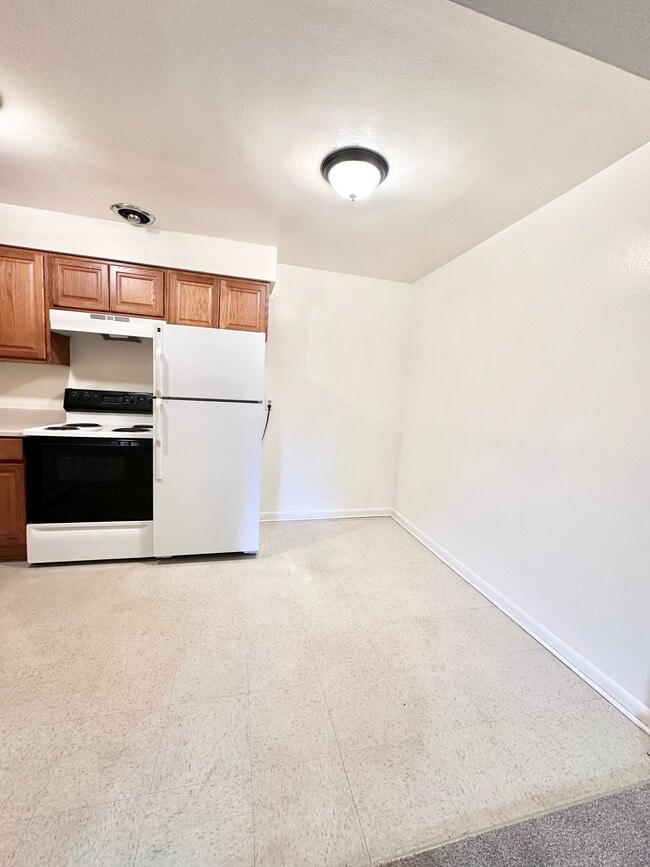 IMG_2268 - Parklane Apartments