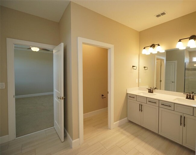 Building Photo - 34480 Wynthorne Pl