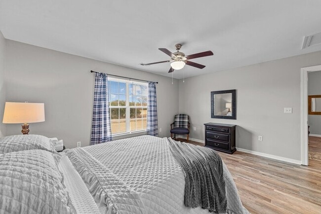 Building Photo - 2150 Oak Bend Dr