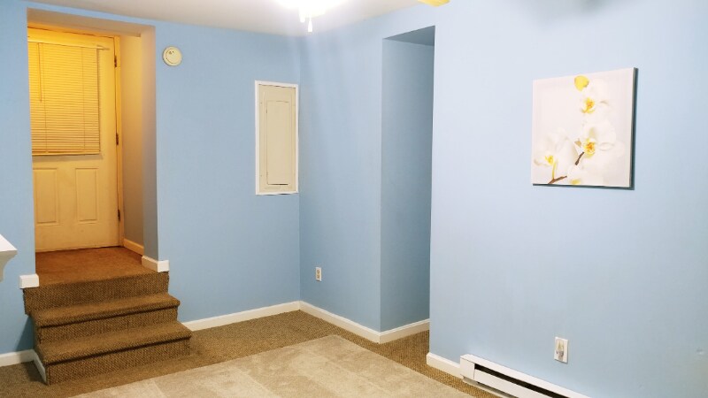 Building Photo - 82 E Main St