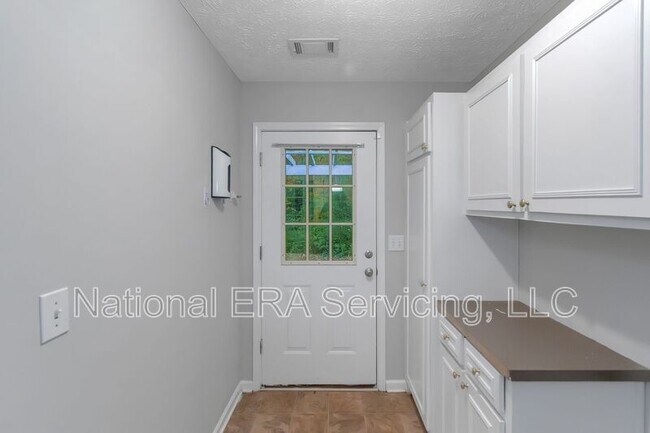 Building Photo - 30 Allen Oaks Way