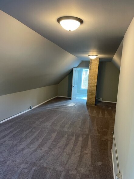 Building Photo - 148 Union St