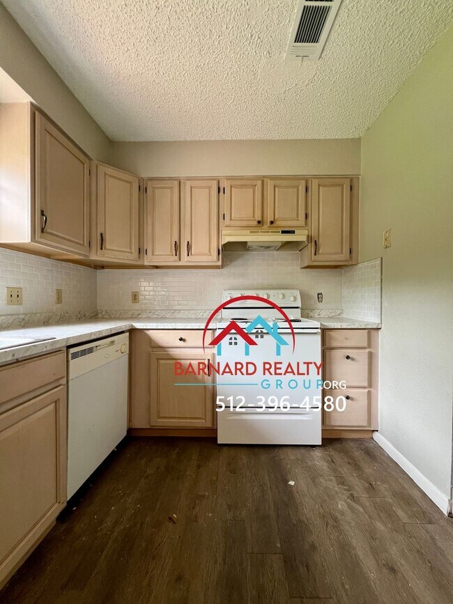 Building Photo - 110 Whitetail Dr