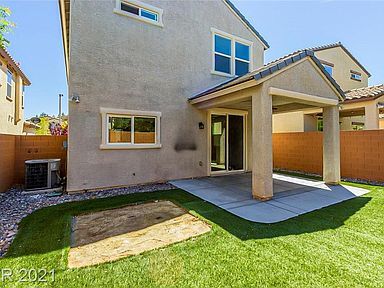 Building Photo - 10592 Calico Pines Ave