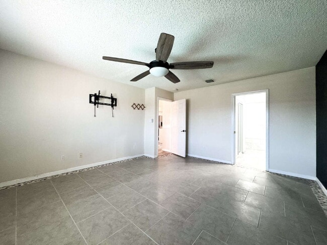 Building Photo - “Spacious 4-Bedroom, 2-Bathroom Home with Pool in Tamarack”