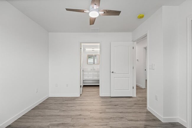Building Photo - 1100 Monte Vista Dr