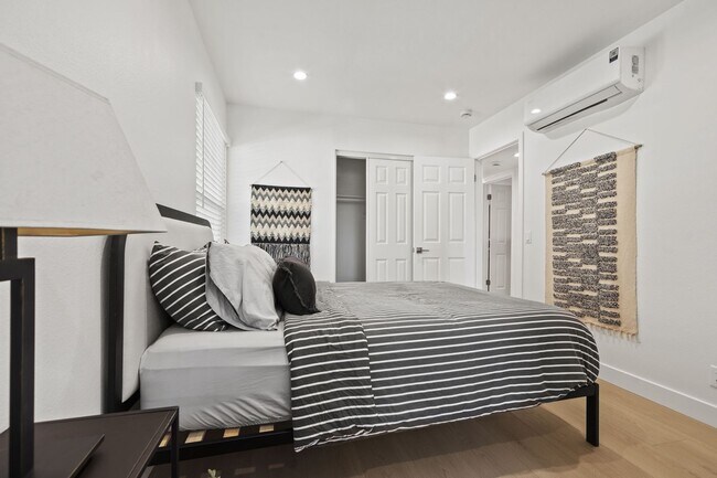 Building Photo - Showing Times: to schedule a viewing, please contact us