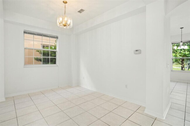 Building Photo - 12810 Moss Park Ridge Dr