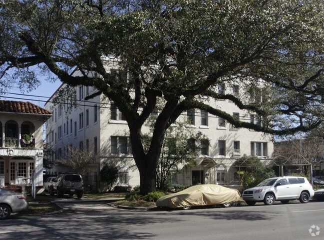 Building Photo - 3701 Canal St