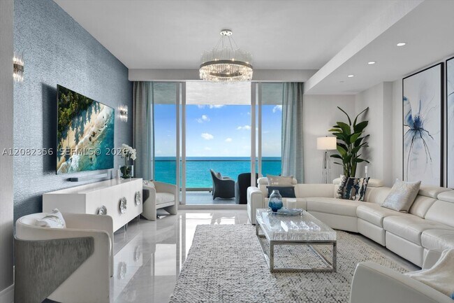 Building Photo - 17901 Collins Ave