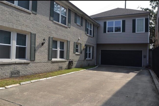Building Photo - 1505 McDuffie St