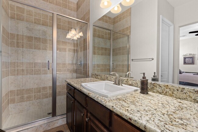 Building Photo - 11338 Villa Bellagio Dr